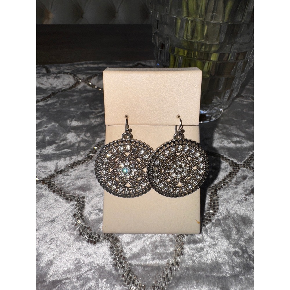 Round Filigree Mandala Sparkle Dangle Earrings‎ Silver Tone Rhinestones